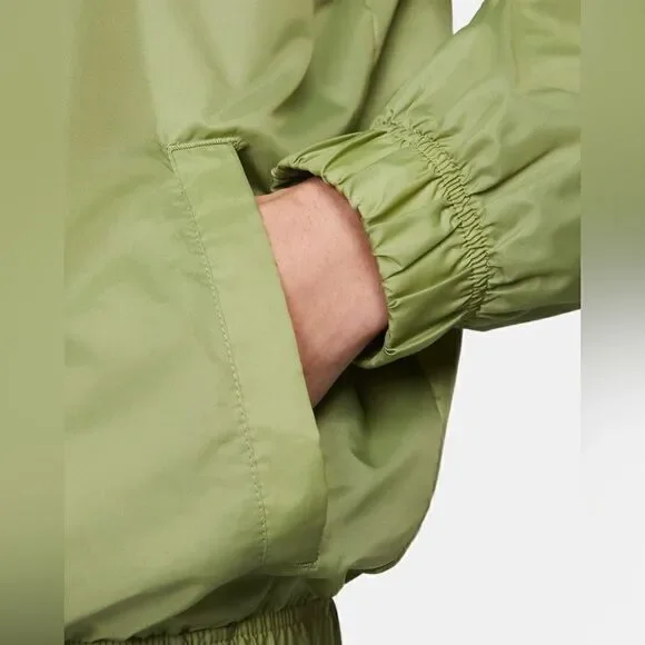 Nike Sportswear Windrunner Ulined Woven Anorak Jacket Green